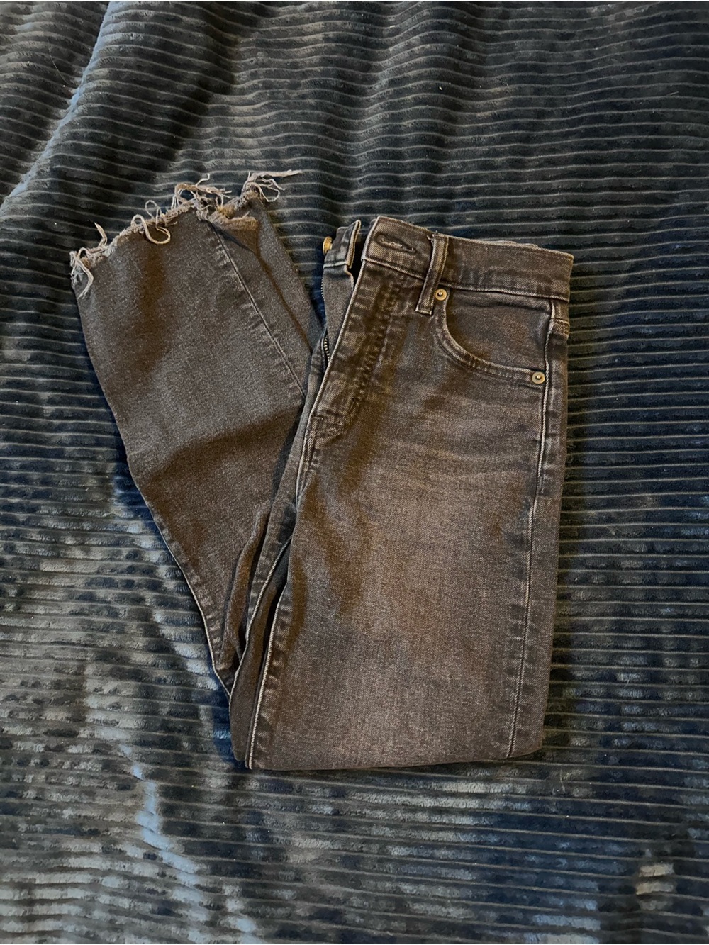 GAP Women's Skinny Jeans in Washed black